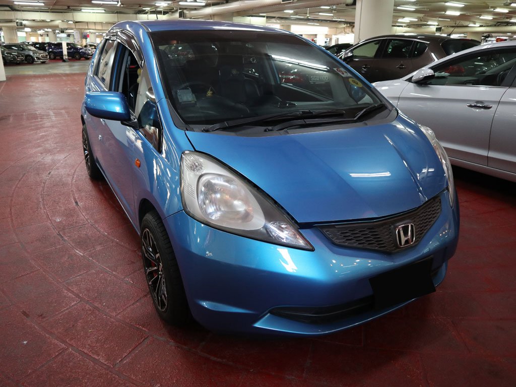 Honda Fit 1.3G A (COE till 09/2023)