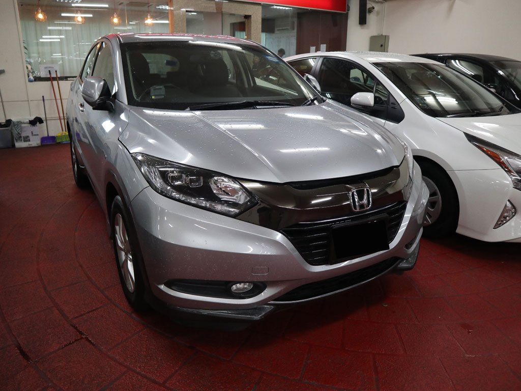 Honda Vezel 1.5X A (Hybrid)