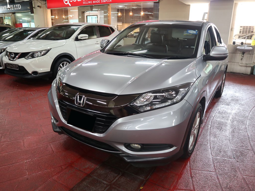 Honda Vezel 1.5X A (Hybrid)