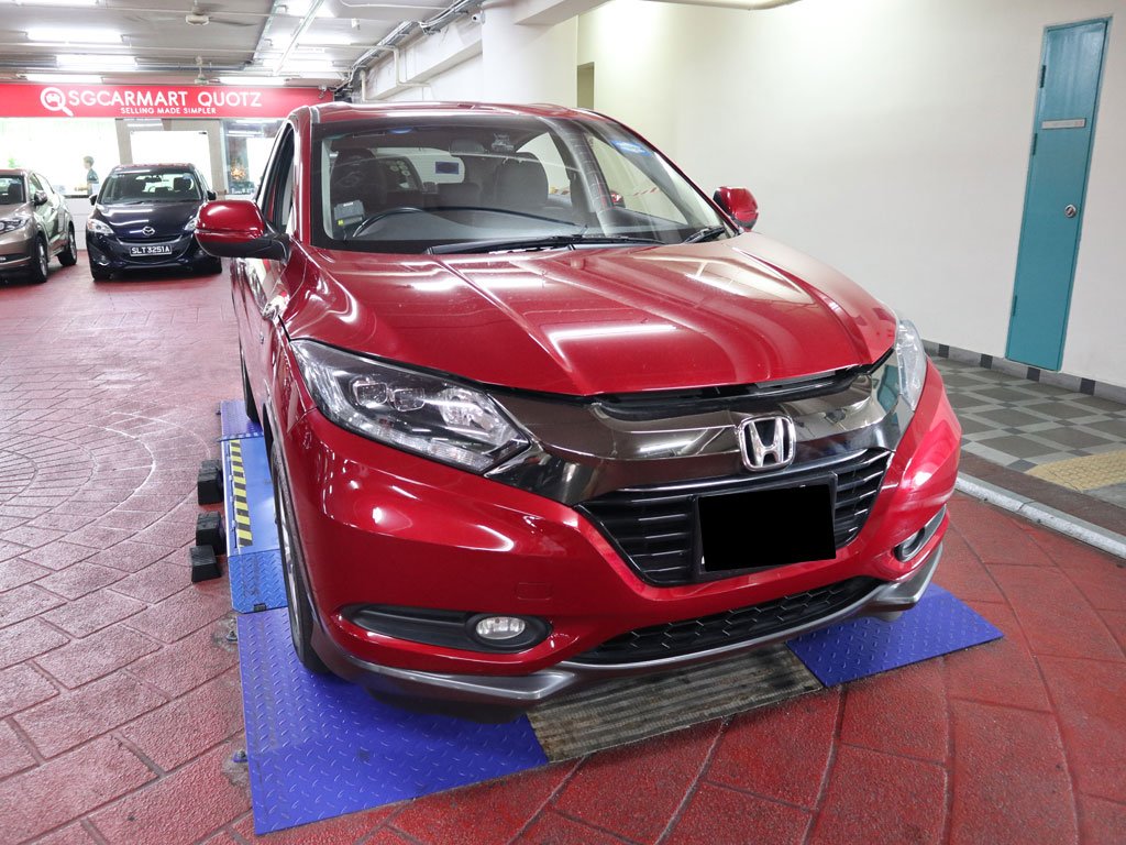 Honda Vezel 1.5X A (Hybrid)