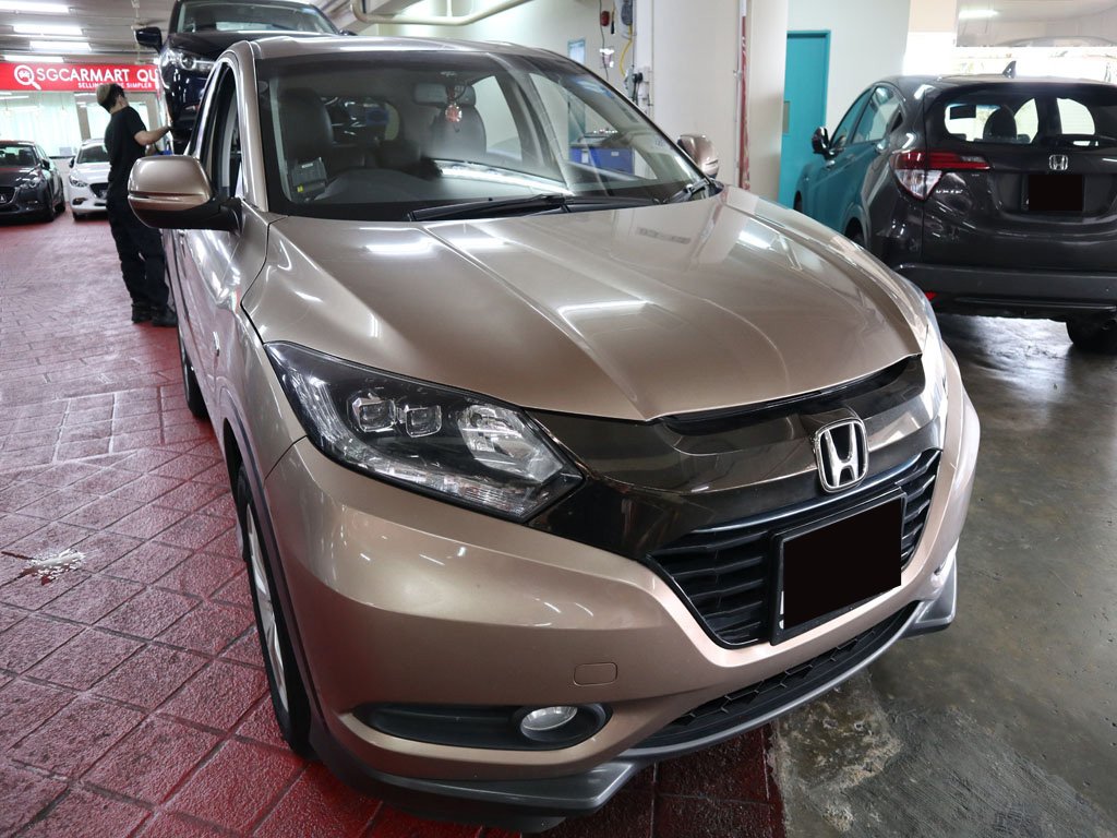 Honda Vezel 1.5A X (Hybrid)