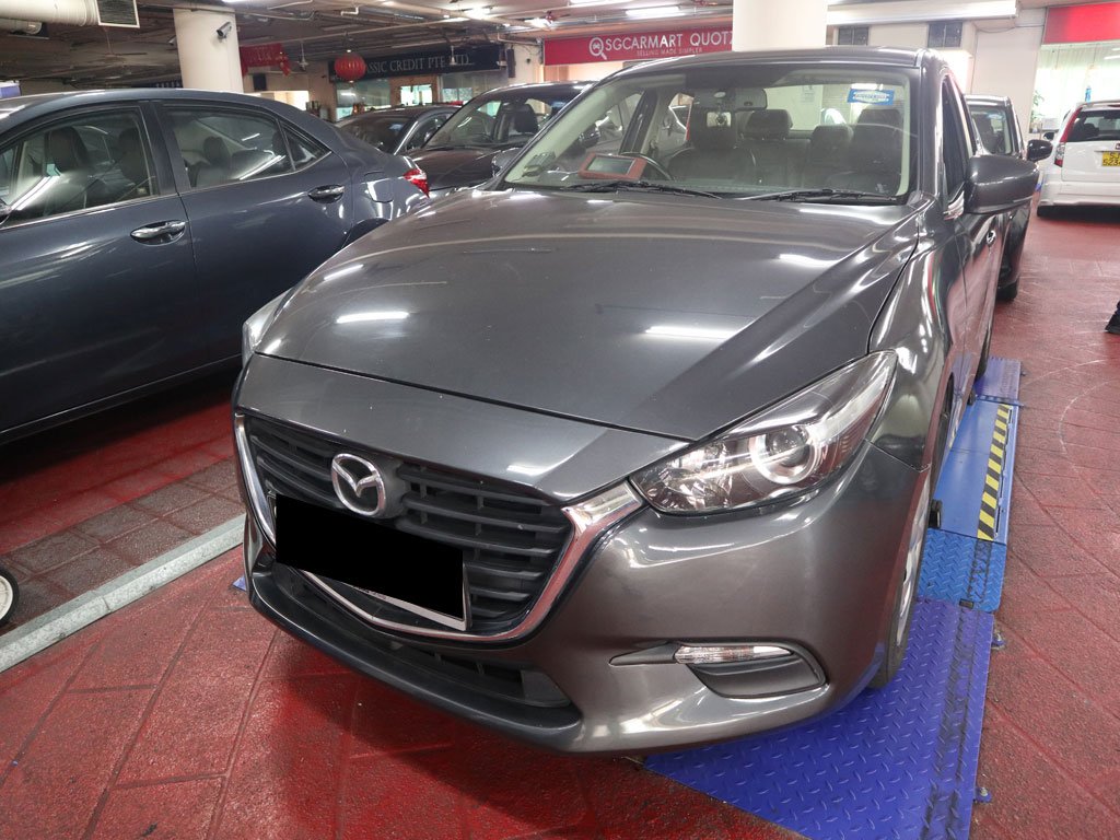 Mazda 3 Sedan 1.5A (01)