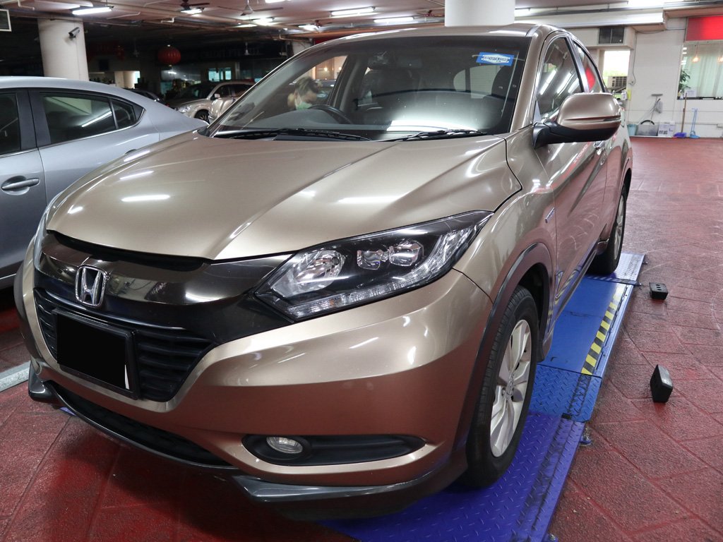 Honda Vezel 1.5X A (Hybrid) (09)