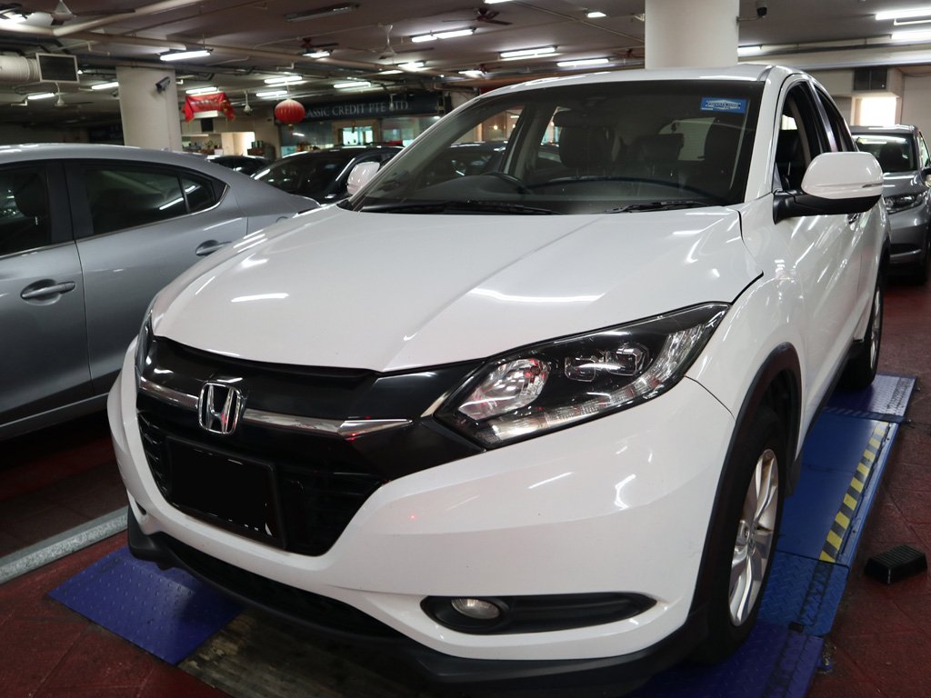 Honda Vezel 1.5X CVT (29)