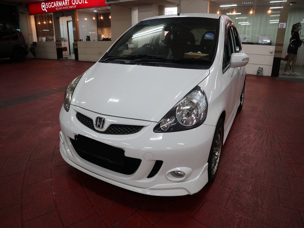 Honda Jazz 1.4A (COE till 11/2022)