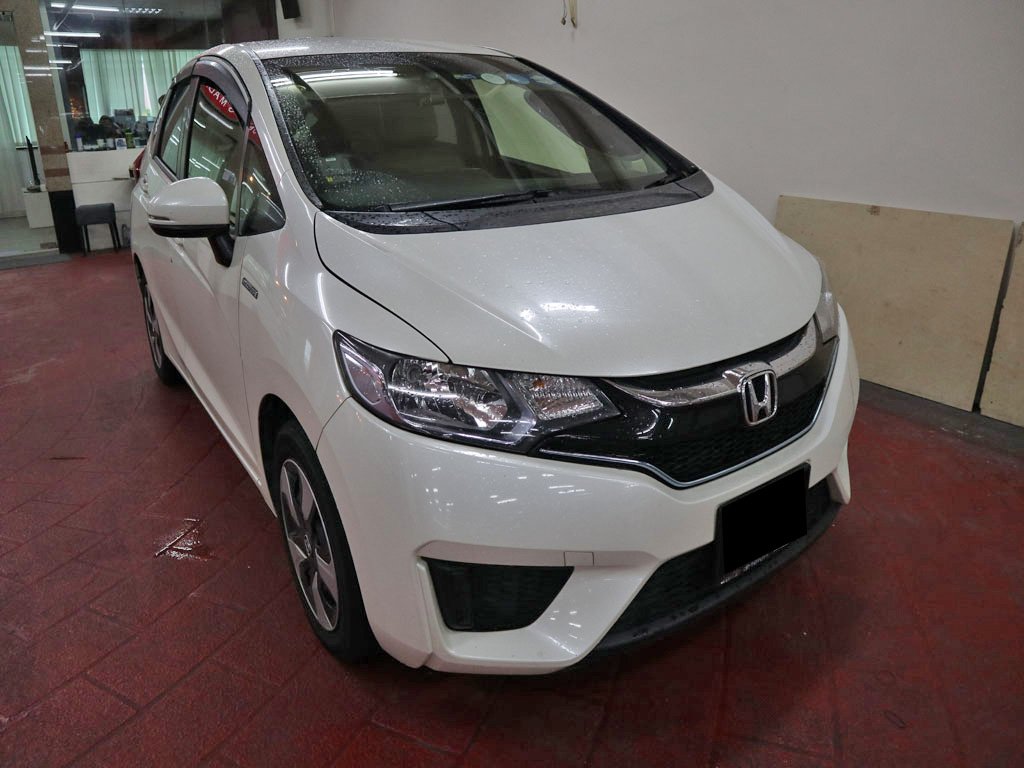 Honda Fit 1.3A F Package CVT (Hybrid)