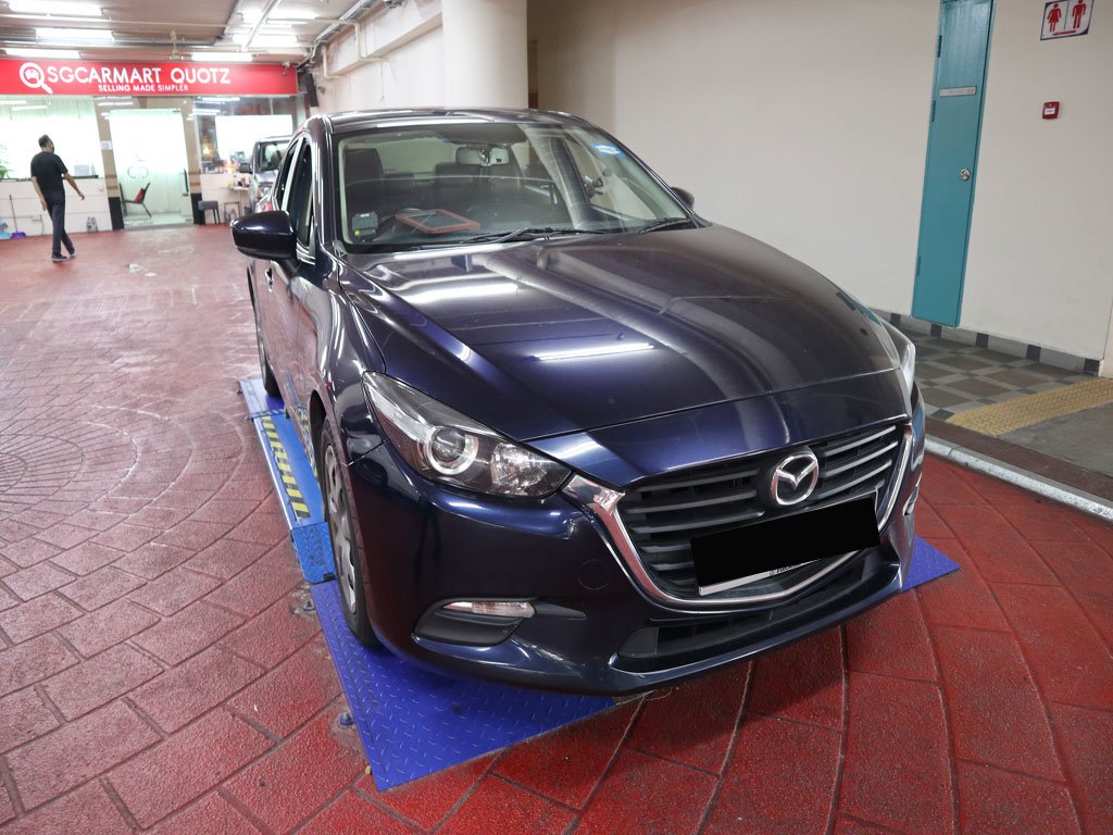 Mazda 3 Sedan 1.5A (04)