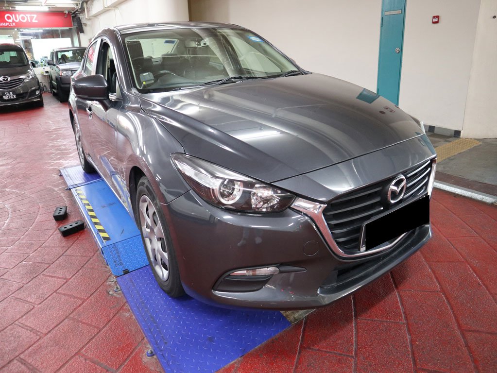 Mazda 3 Sedan 1.5A (06)