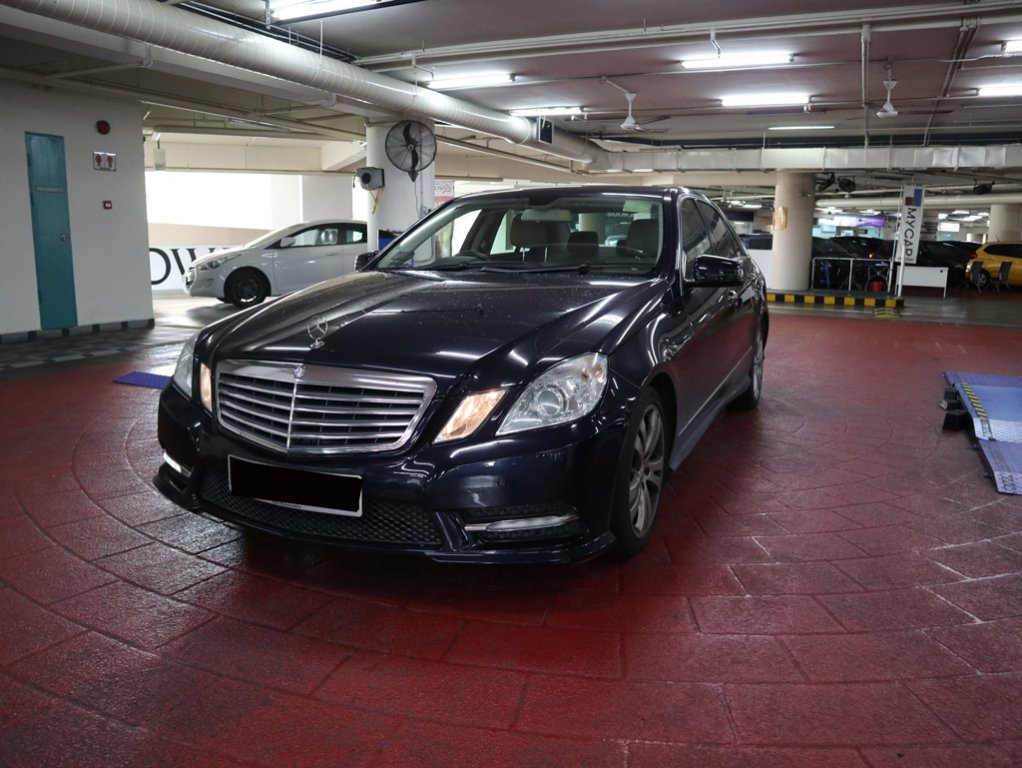 Mercedes E200 Blue-efficiency