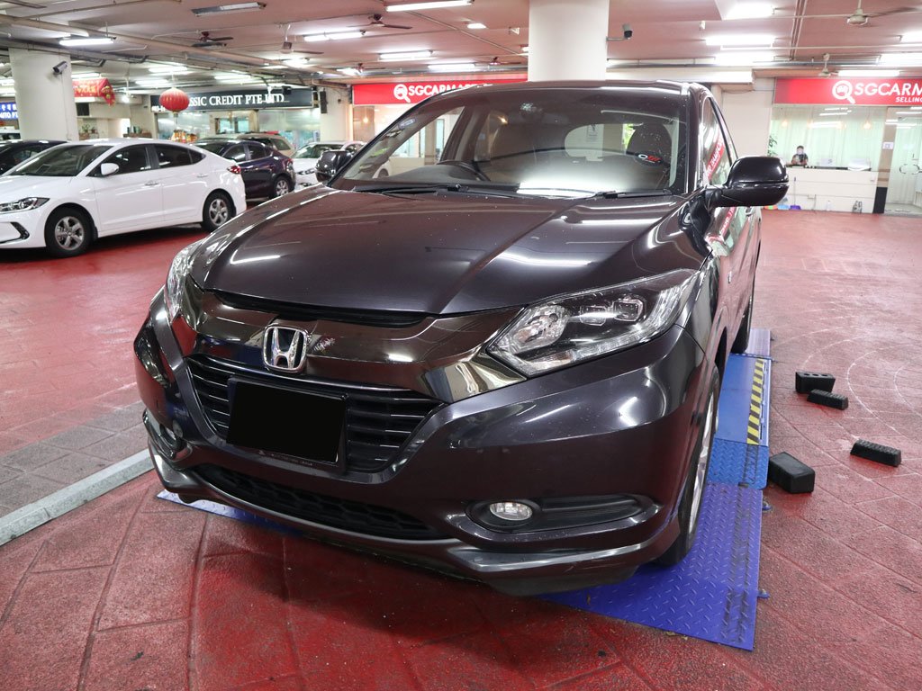 Honda Vezel 1.5X A CVT (Hybrid)