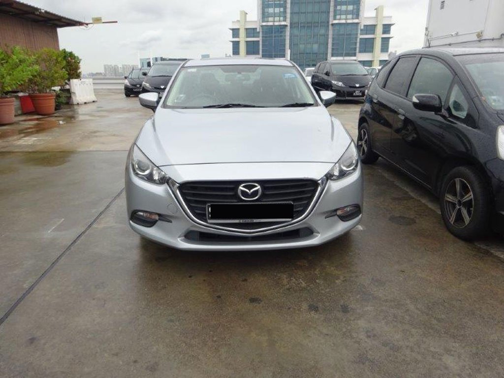 Mazda 3 1.5 AT