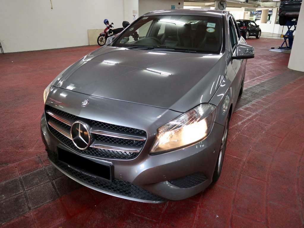 Mercedes Benz A180 (R17)