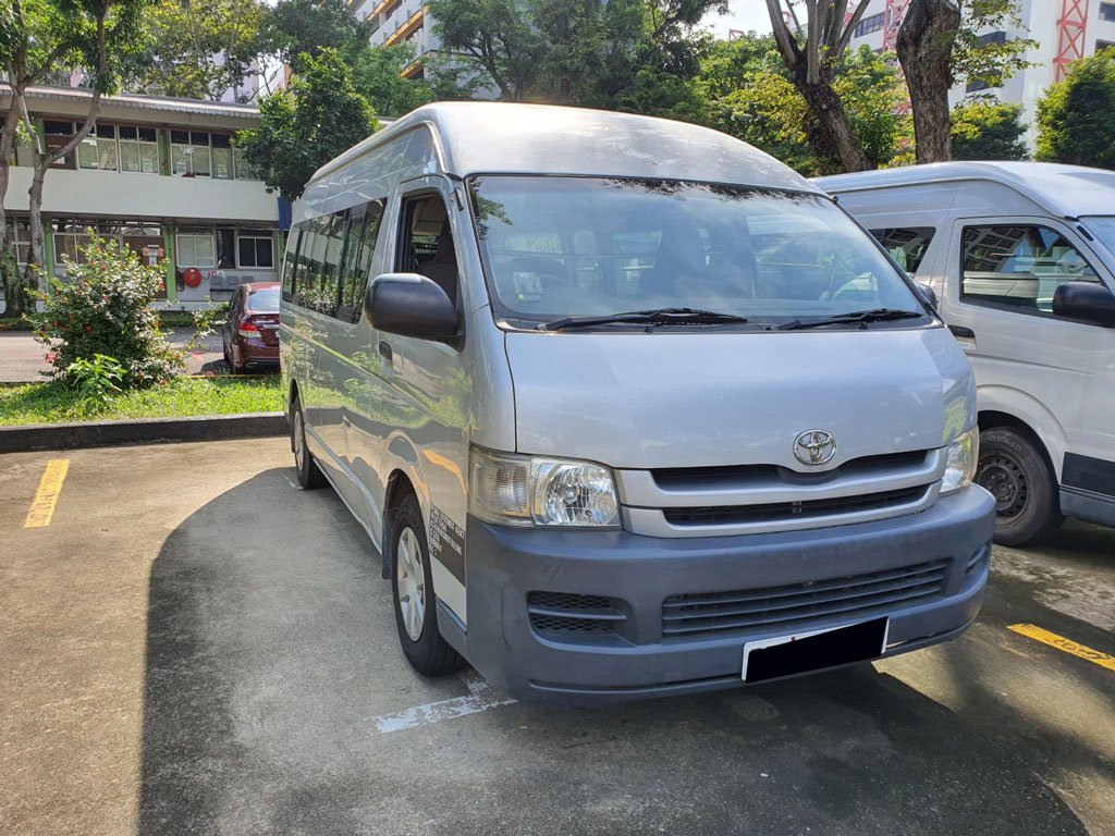 Toyota Hiace Hiroof Van Auto (NEA) (Scrap/Export Only)