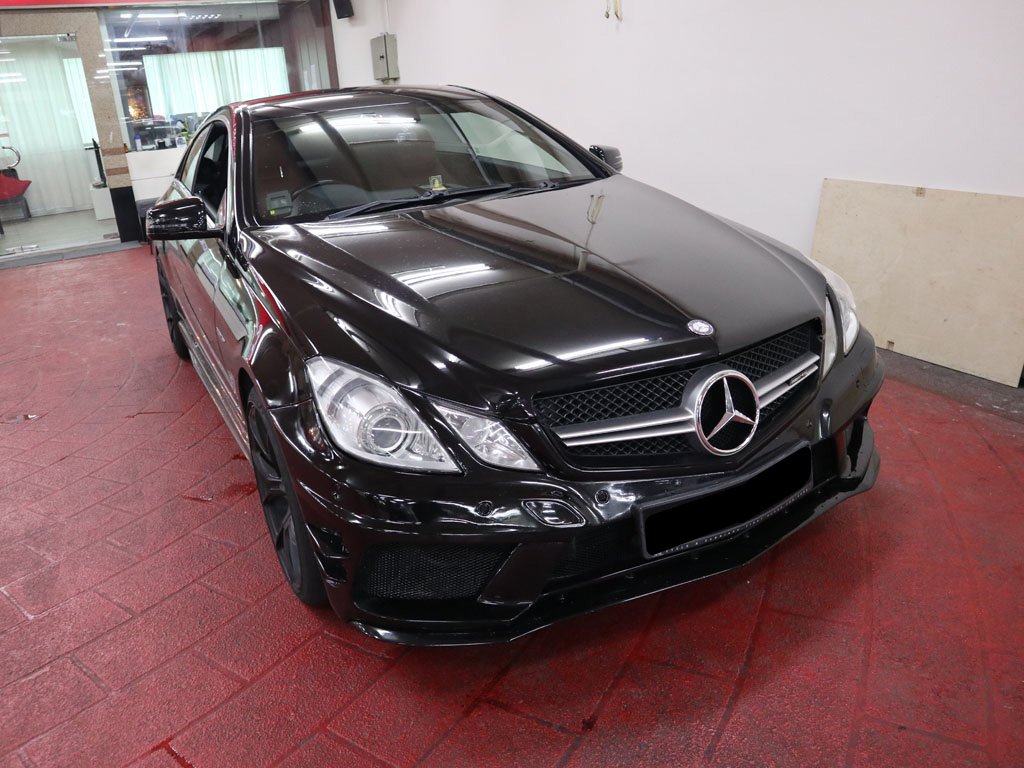 Mercedes Benz E250 CGI Coupe