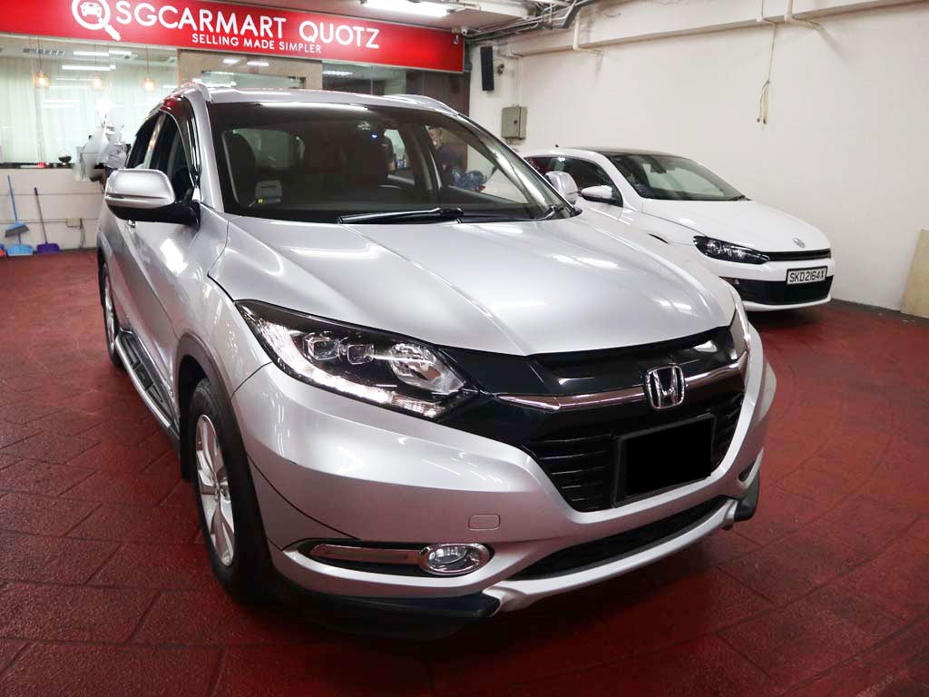 Honda Vezel 1.5X CVT