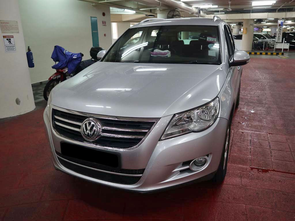 Volkswagen Tiguan 2.0L TSI AT