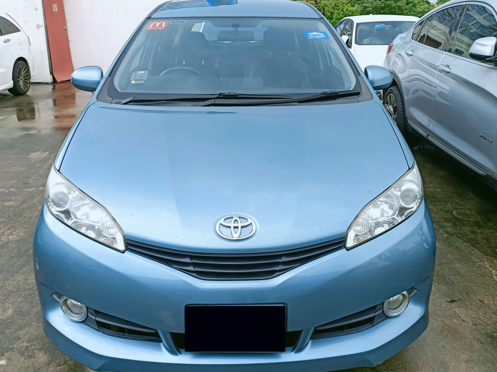 Toyota Wish 2.0A (COE till 10/24)