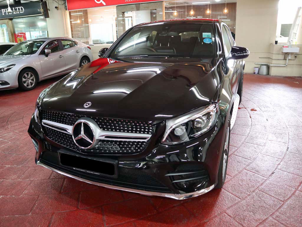 Mercedes Benz GLC250 4Matic Coupe AMG Line (R19 Led)