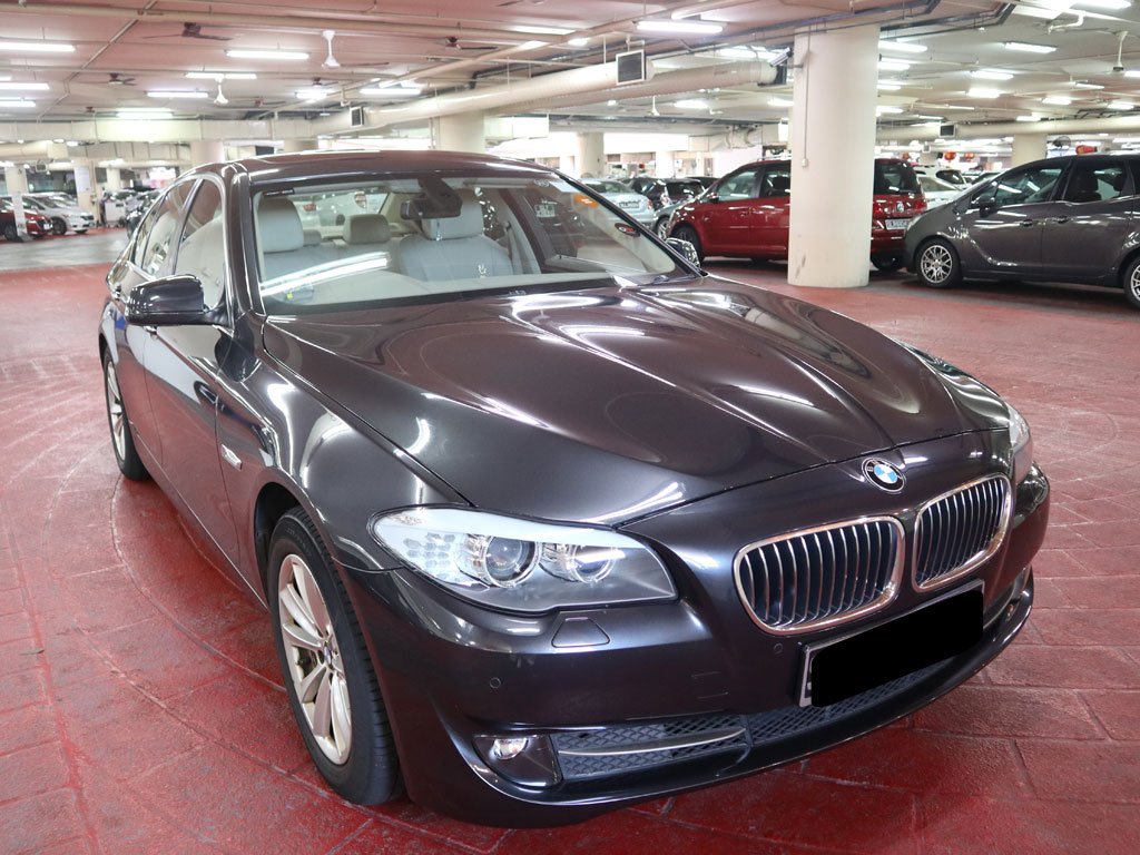 BMW 523I