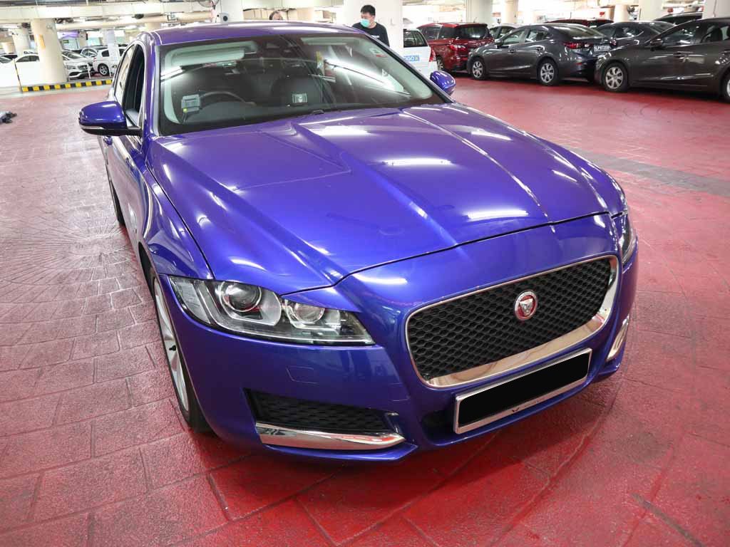Jaguar XF 2.0P 200PS