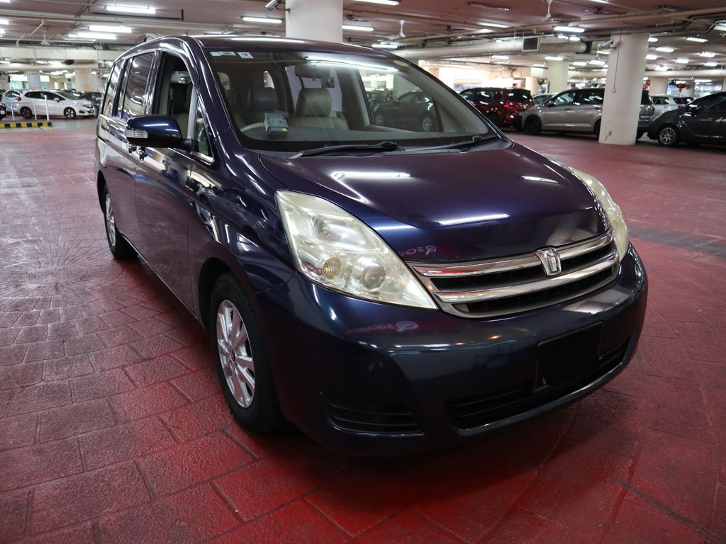 Toyota Isis 1.8A LX (COE till 05/2028)