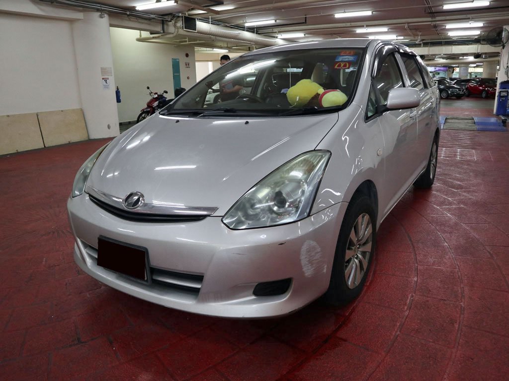 Toyota Wish 1.8A (COE till 09/2023)