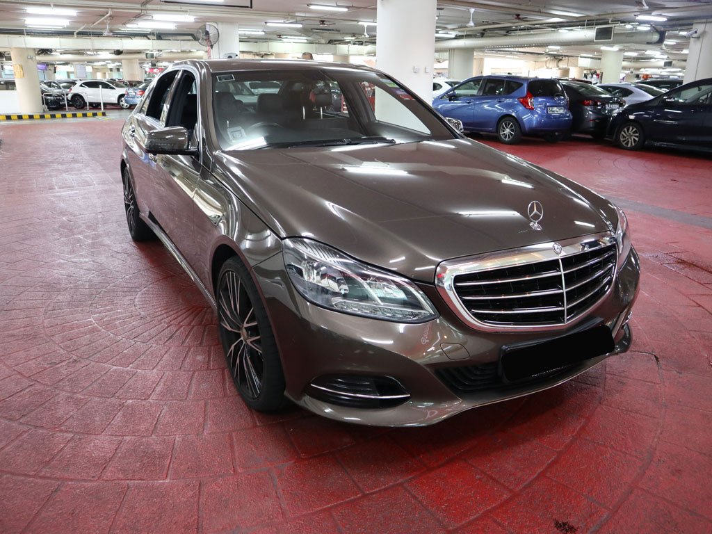 Mercedes Benz E250 Sedan (R17)