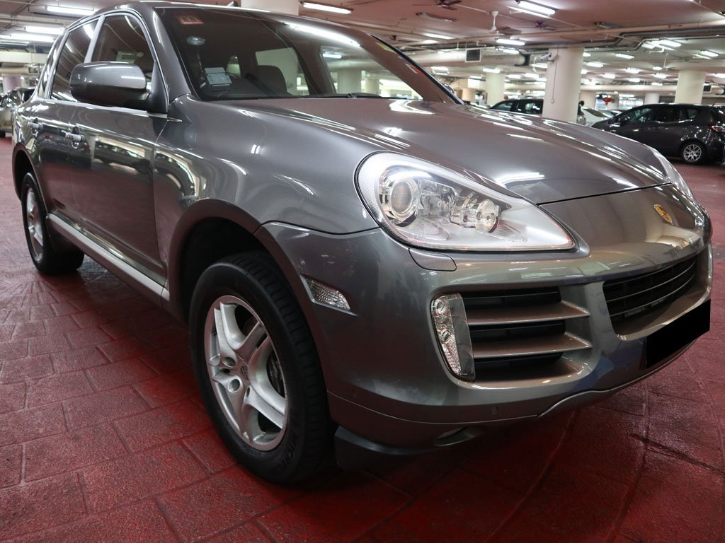 Porsche Cayenne Tiptronic (COE till 11/2028)