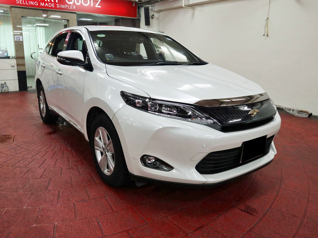 Toyota Harrier Elegance 2.0 CVT