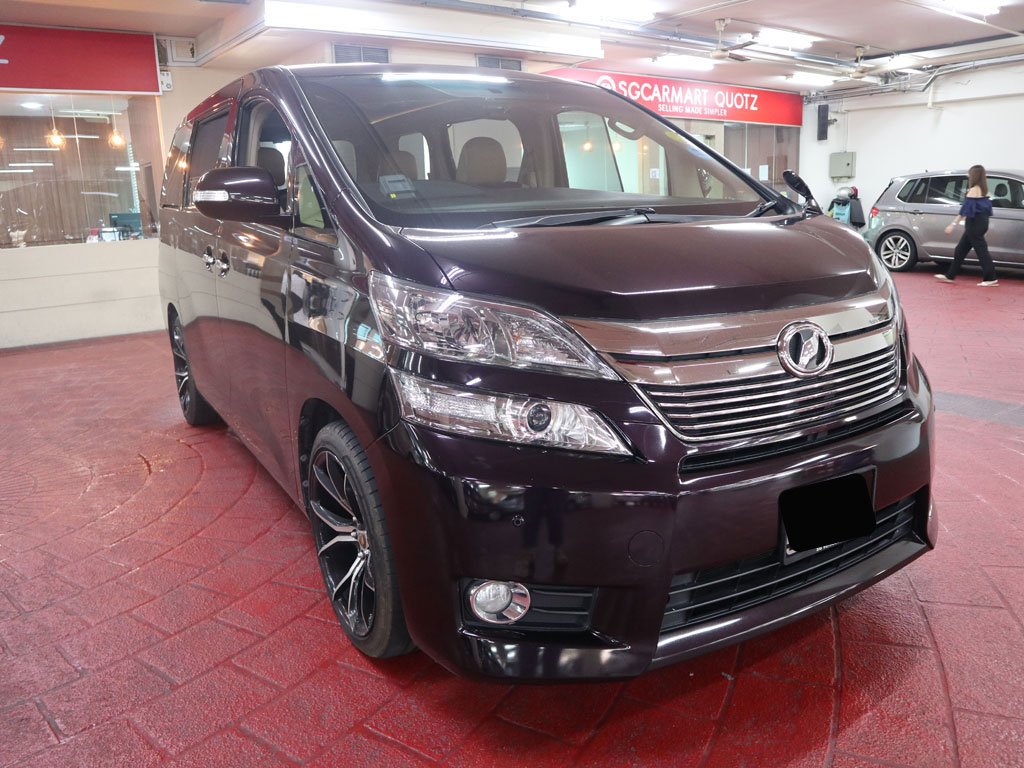 Toyota Vellfire 2.4A