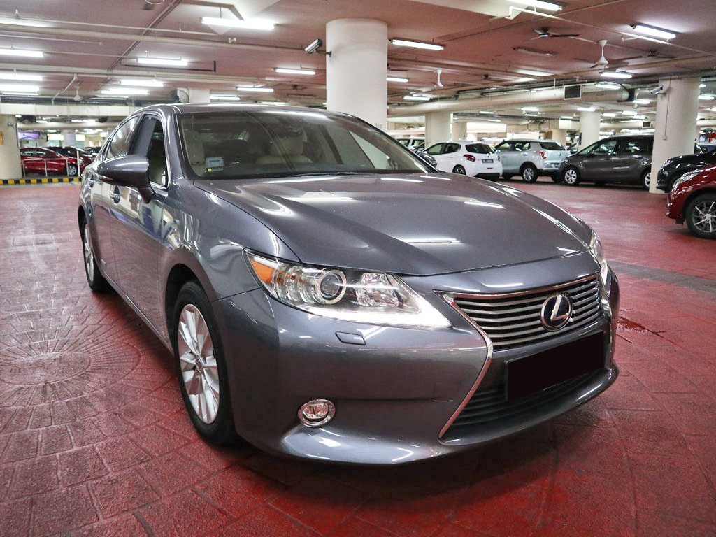 Toyota Lexus ES300H Luxury CVT (Hybrid)