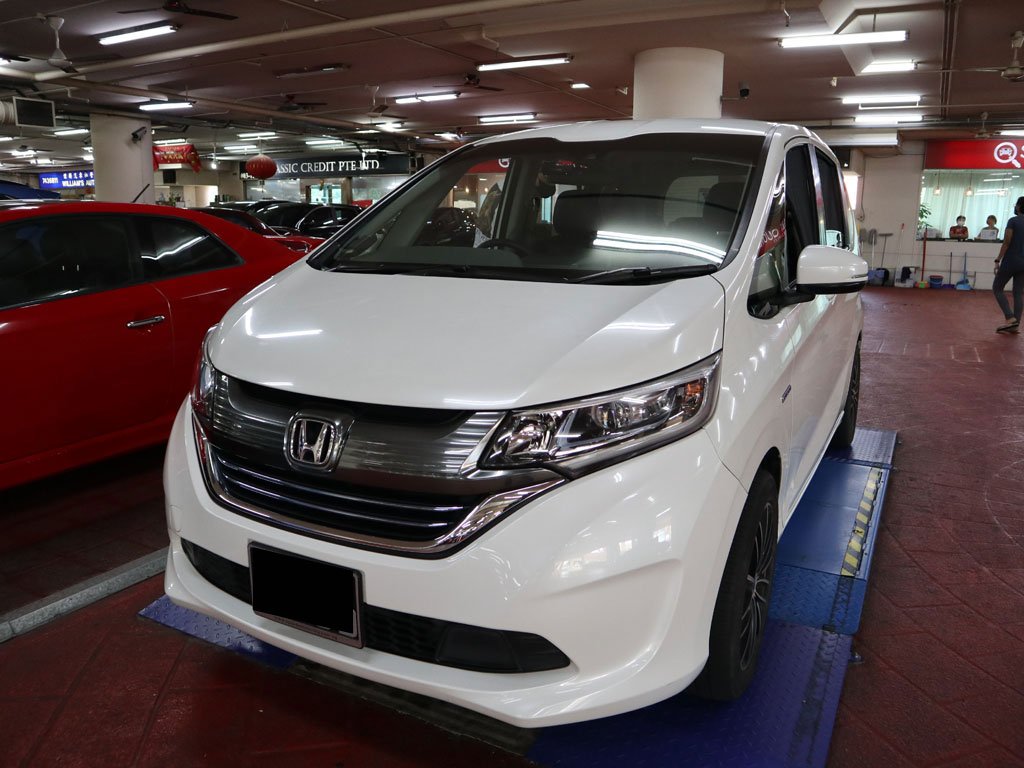 Honda Freed 1.5G CVT (Hybrid)