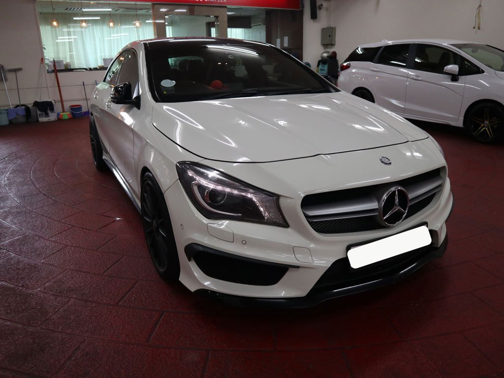 Mercedes Benz CLA180 (R18 BI)