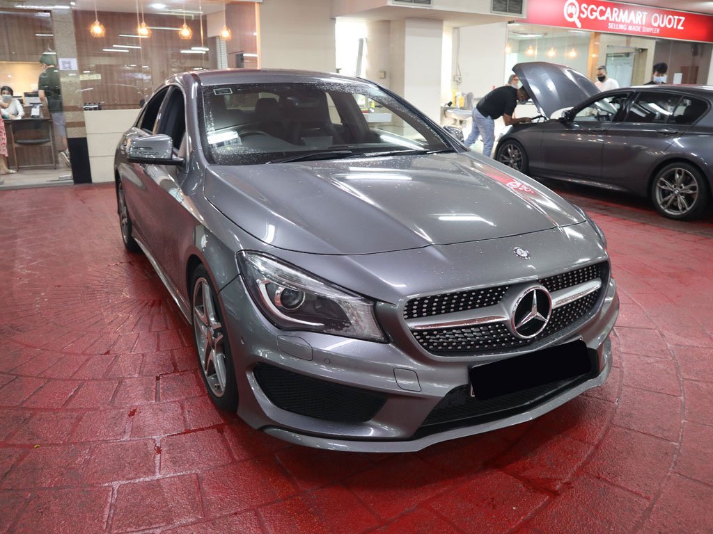 Mercedes Benz CLA200 (R18)