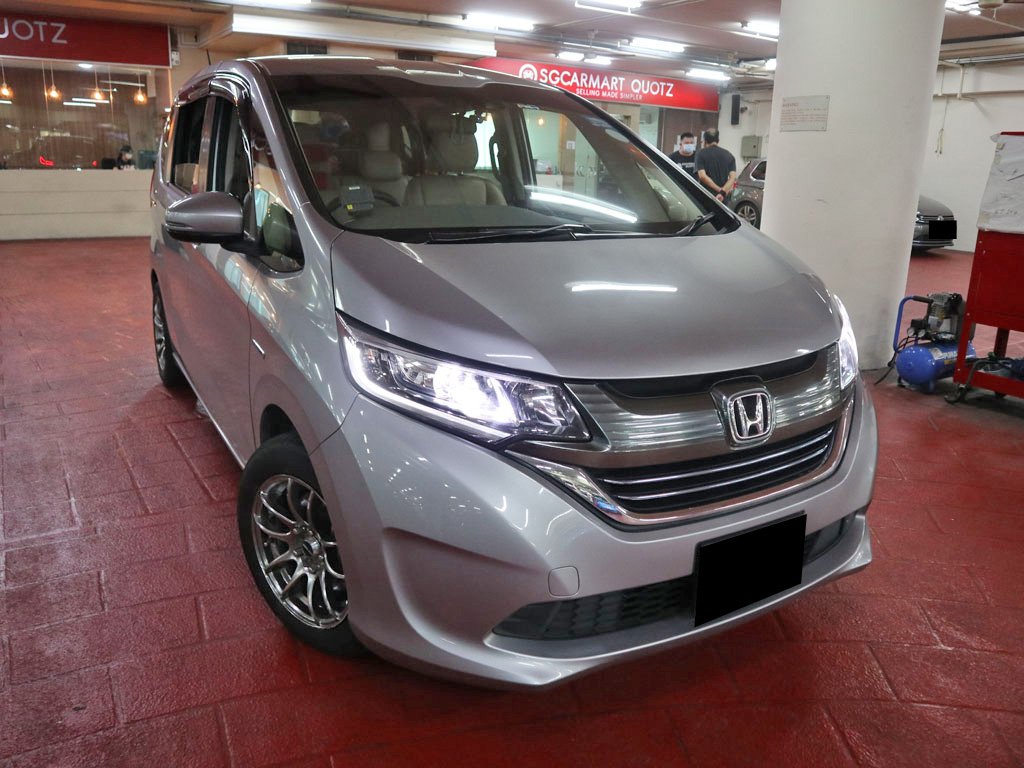 Honda Freed 1.5G A (Hybrid)