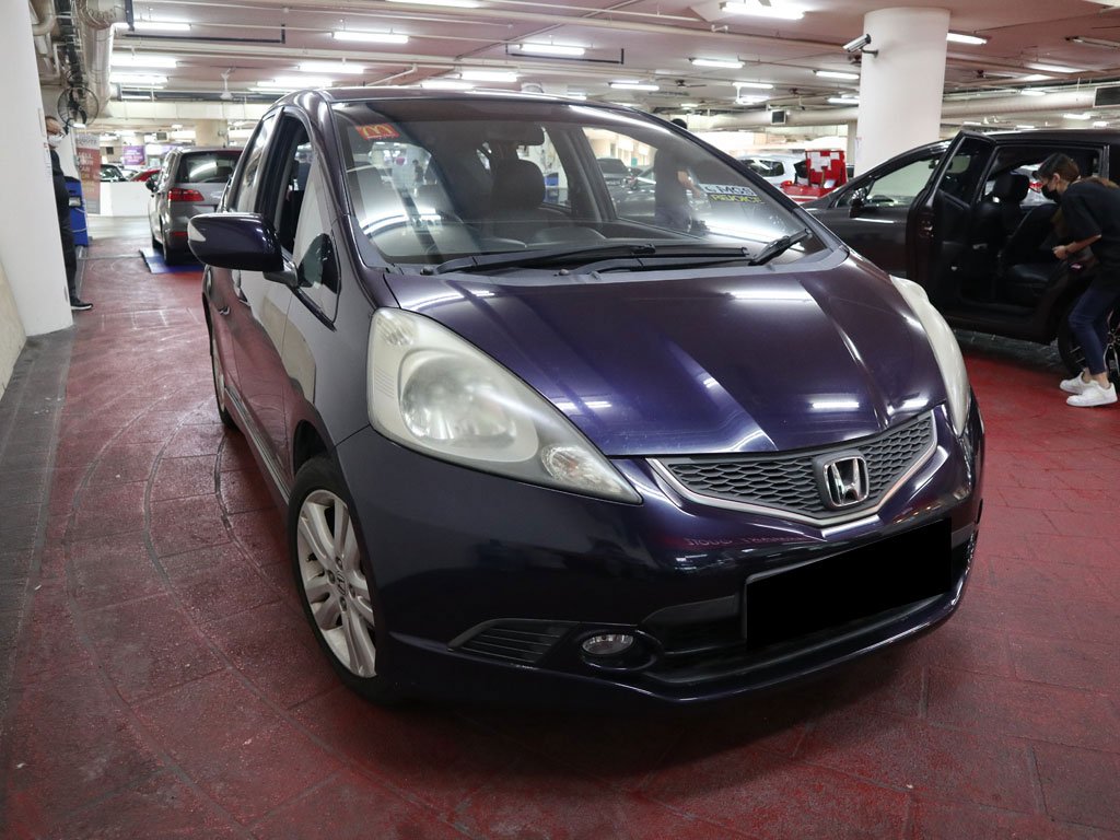 Honda Jazz 1.5A (COE till 11/2023)