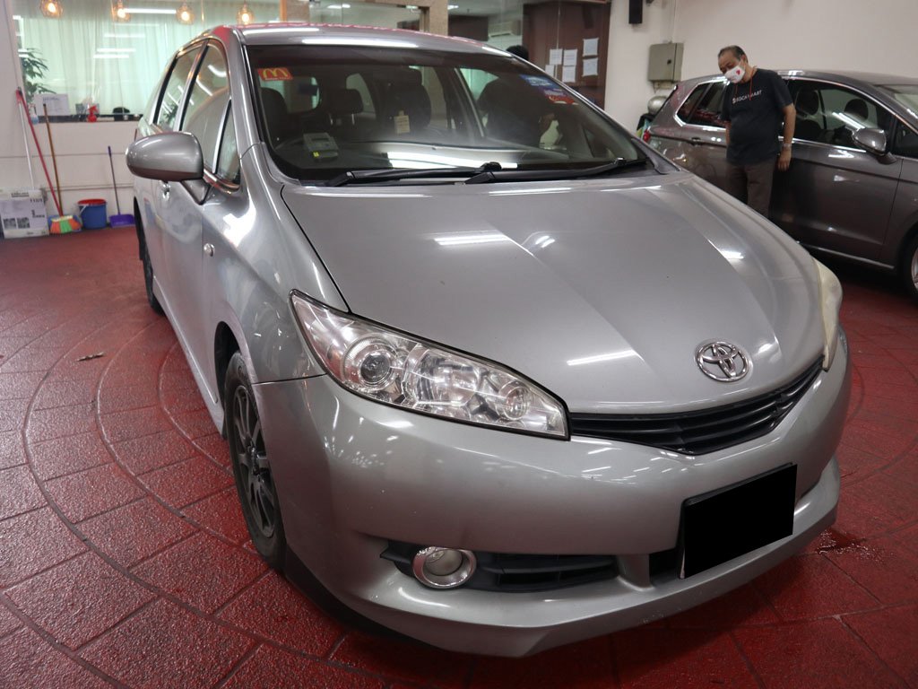 Toyota Wish 2.0A (COE till 12/2029)