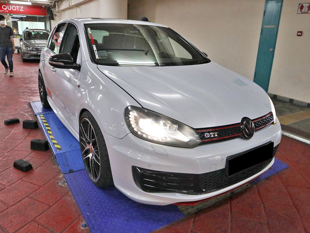 Volkswagen Golf GTI E35 2.0A