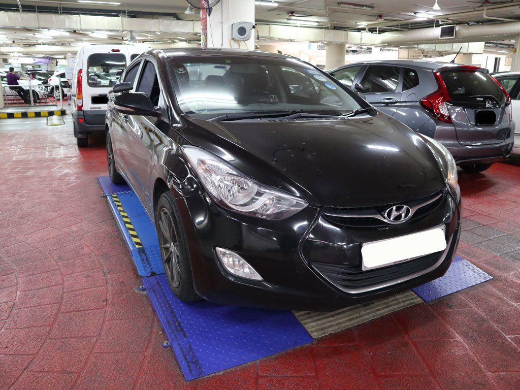 Hyundai Elantra 1.6A