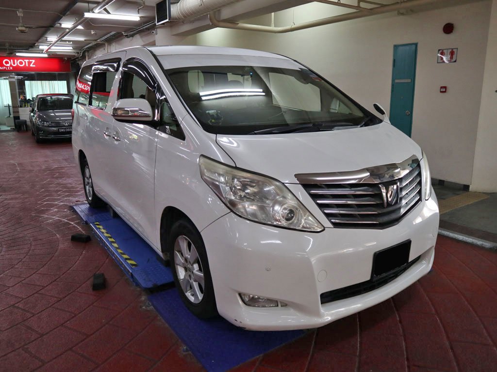 Toyota Alphard 2.4A