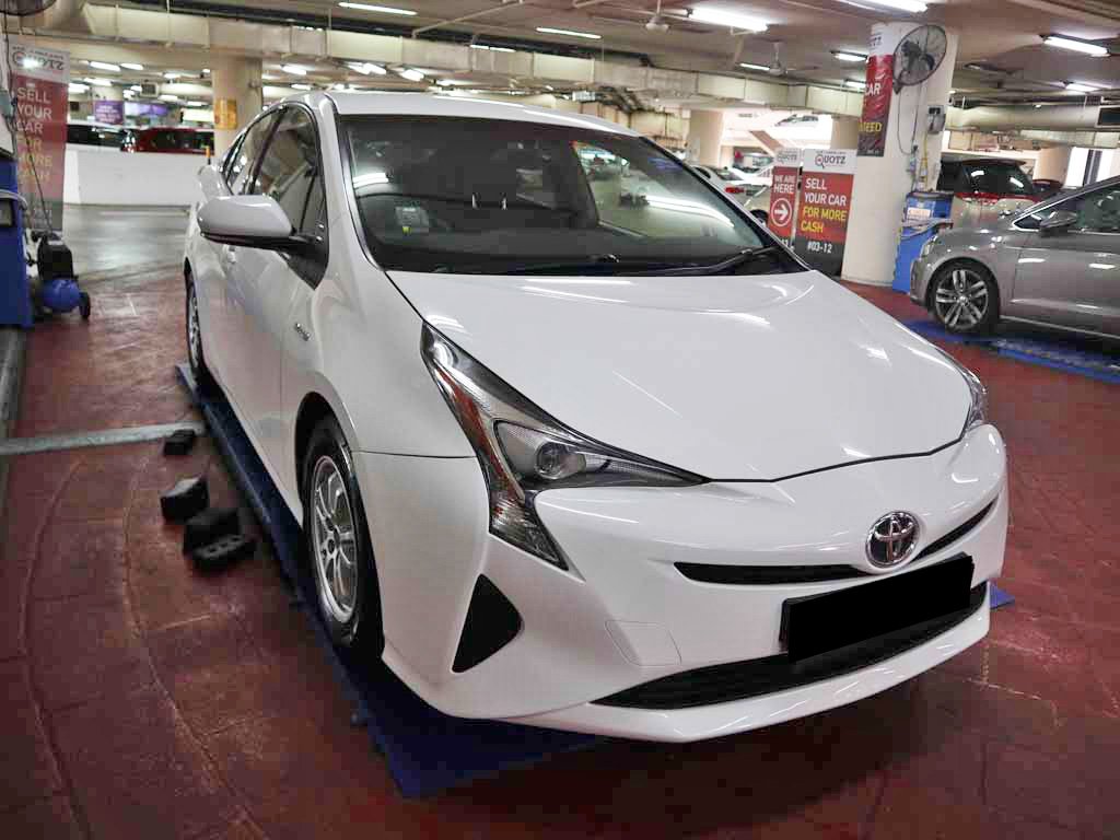 Toyota Prius 1.8S (Hybrid)