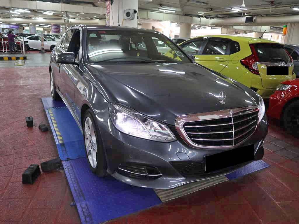Mercedes Benz E250 Sedan (R17)