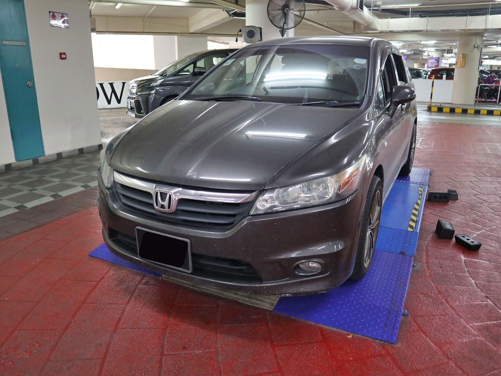 Honda Stream 1.8X A (COE till 09/2023)