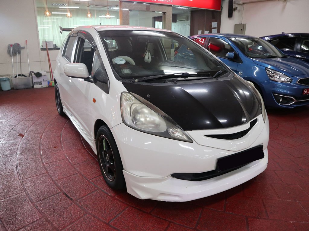 Honda Fit 1.3G A (COE till 11/2023)