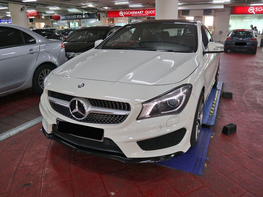 Mercedes Benz CLA180 AMG Line (R18 BI) Sunroof