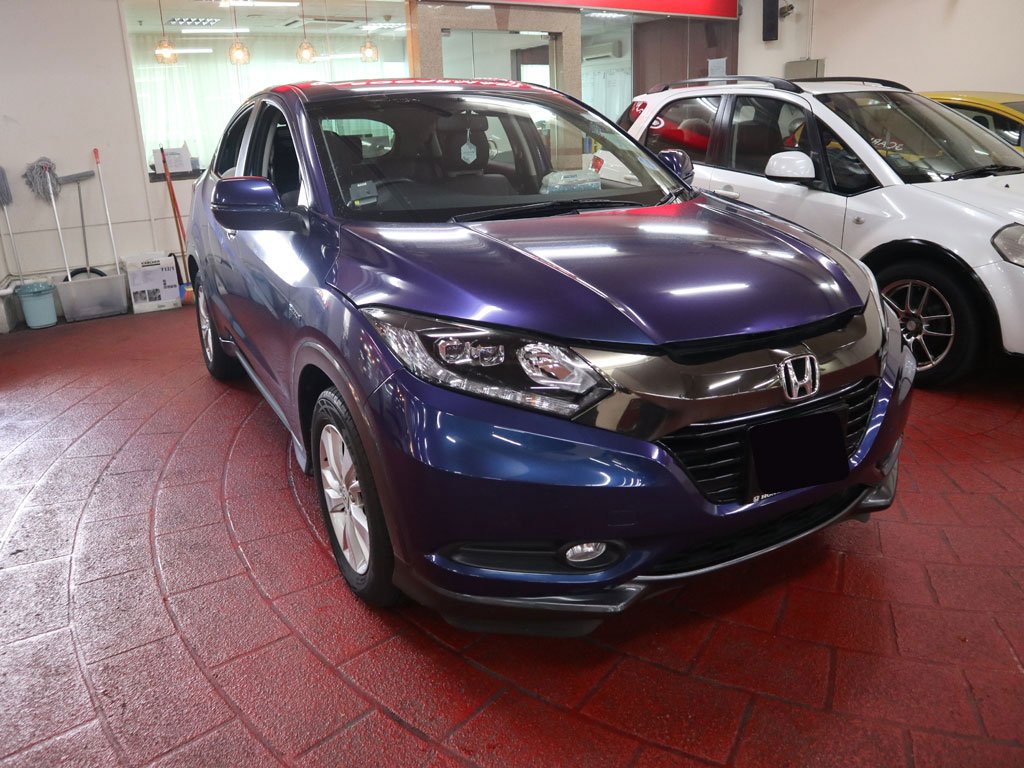 Honda Vezel 1.5X A (Hybrid)