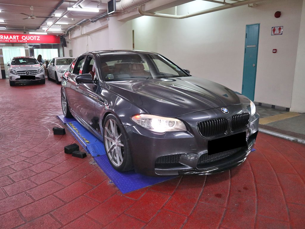 BMW M5 4.4A Sunroof NAV HUD