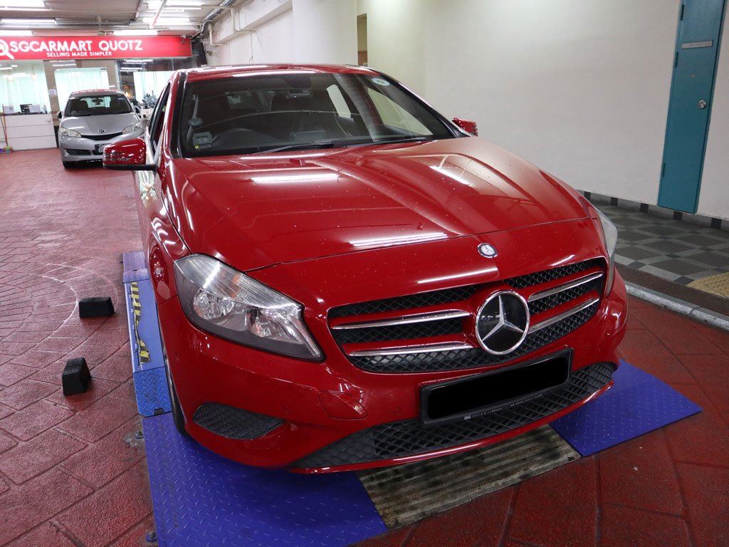 Mercedes Benz A180 (R17)