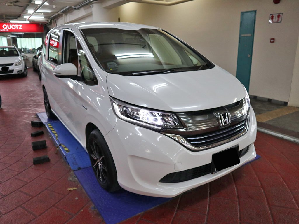 Honda Freed 1.5G A (Hybrid)