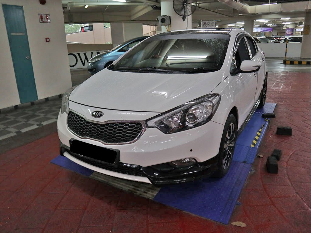 Kia Forte K3 1.6A SX Sunroof